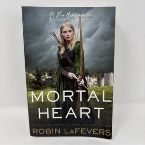 📚✨3 for 20$✨📚 Mortal Heart by Robin LaFevers Book
